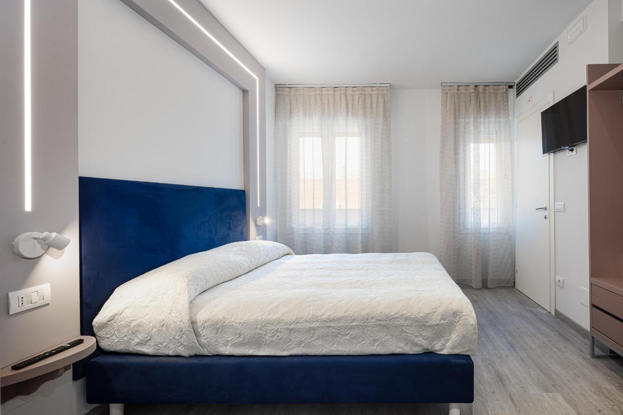 Hotel Niagara Беллария-Иджеа-Марина Экстерьер фото