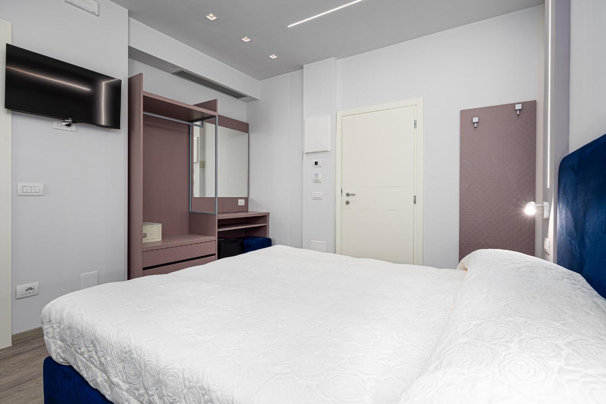 Hotel Niagara Беллария-Иджеа-Марина Экстерьер фото